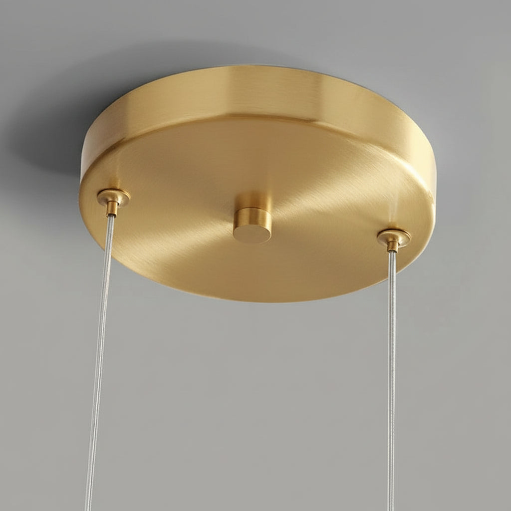A Luminária Pendente WAD é a escolha perfeita para quem deseja unir design sofisticado e iluminação aconchegante. Produzida com vidro moldado a quente.