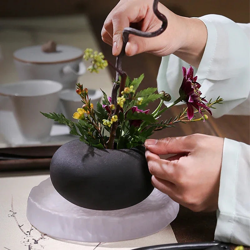Vaso Decorativo Flower – Cerâmica em Estilo Tradicional Chinês Um toque delicado que transforma qualquer cantinho. 