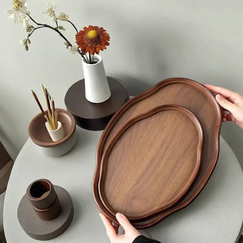 Bandeja de madeira Enyawell, artesanal e ecológica. Ideal para servir frutas, queijos e snacks com estilo moderno e sustentável.