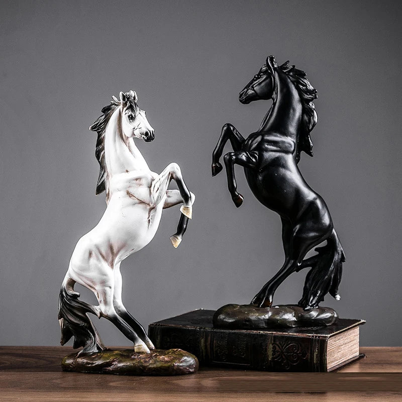 Escultura de Cavalo Estilo Europeu em Resina peça artesanal