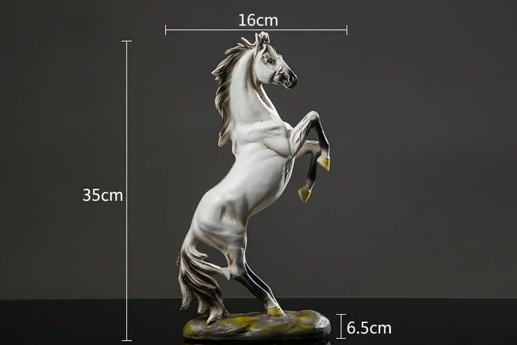 Escultura de Cavalo Estilo Europeu em Resina peça artesanal