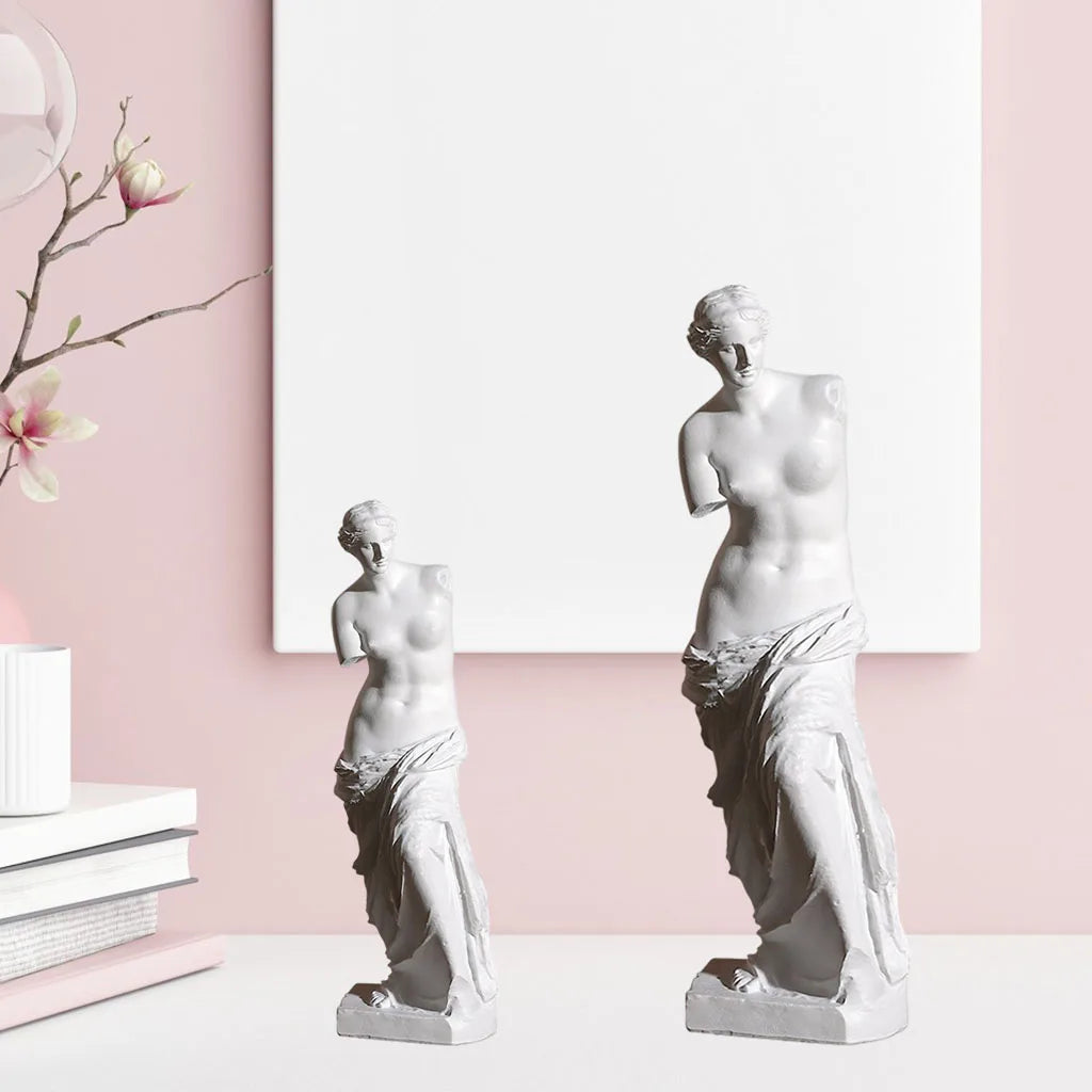 Estátua de deusa grega em resina branca: elegância moderna para decorar ou presentear em ocasiões especiais.