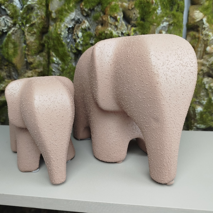 Dimensões da estatueta elefante família em cerâmica