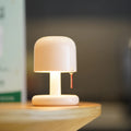 Luminária Sunset Cogumelo, portátil e recarregável. Luz quente ajustável, ideal para quarto, mesa ou decoração.