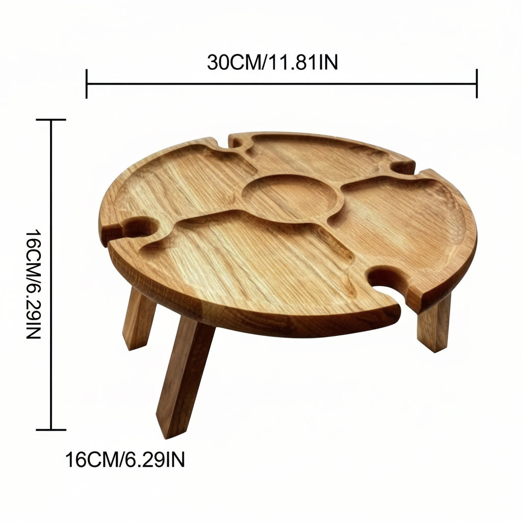 Leve praticidade e elegância ao ar livre! Mesa de piquenique dobrável em madeira com porta-taças, ideal para festas e encontros no jardim.