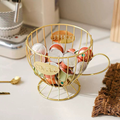 Detalhe do porta cápsulas cesta café dourado e preto – ViaHome