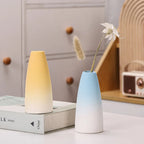  Delicadeza que Transforma seu Ambiente O Vaso Degradê Serenity é a peça perfeita para quem busca decorar com sutileza, leveza e um toque moderno.