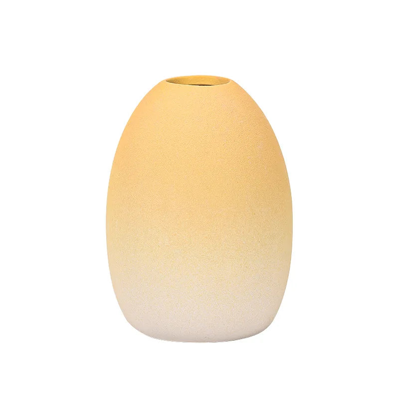  Delicadeza que Transforma seu Ambiente O Vaso Degradê Serenity é a peça perfeita para quem busca decorar com sutileza, leveza e um toque moderno.